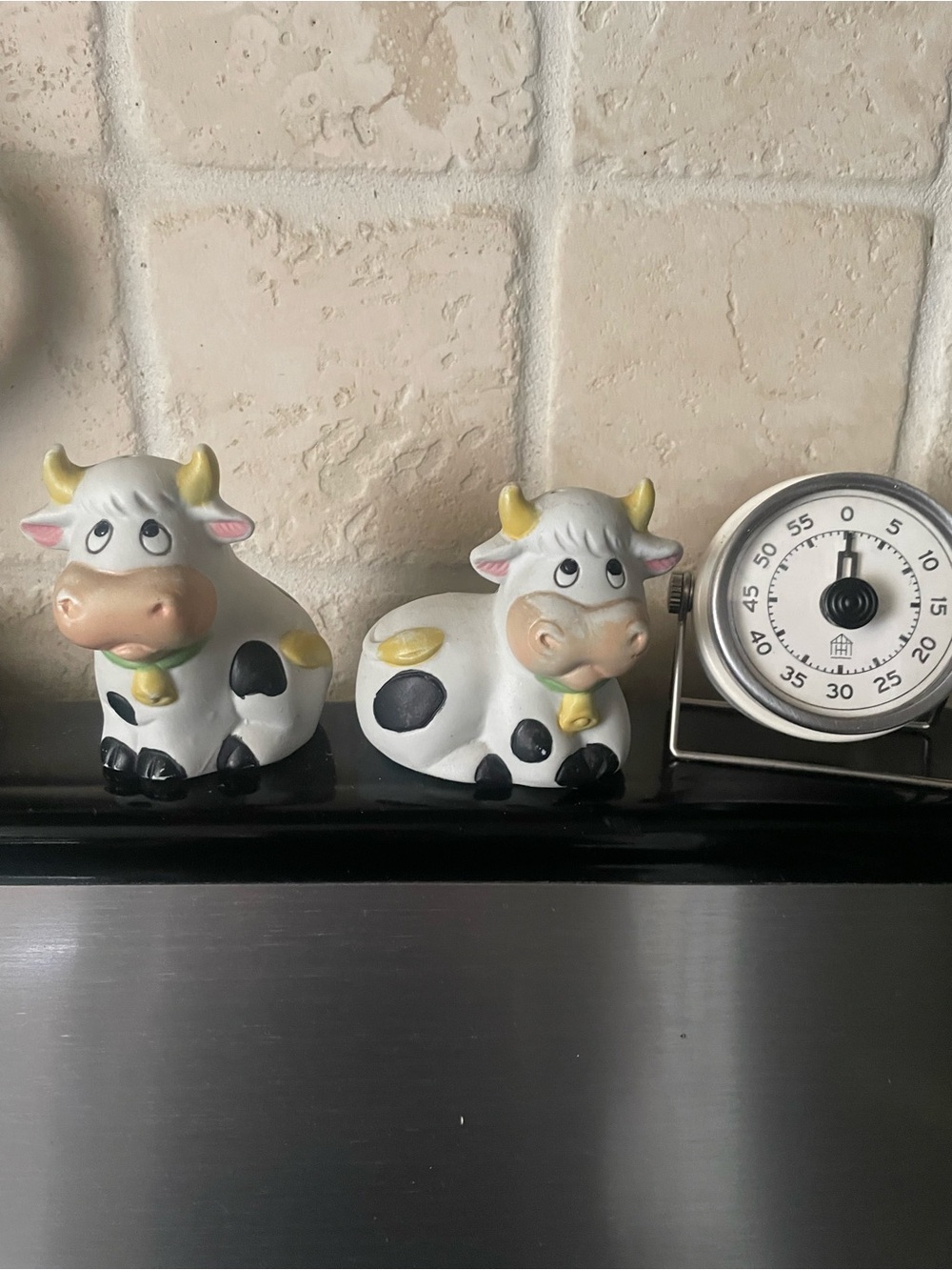 Vintage ceramic cow salt and pepper shaker set